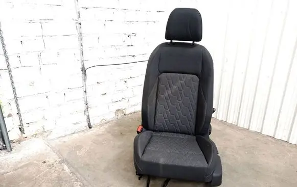 Volkswagen Golf VIII Front driver seat 