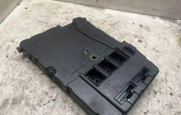 Renault Scenic II - Grand scenic II Comfort/convenience module 8200309691