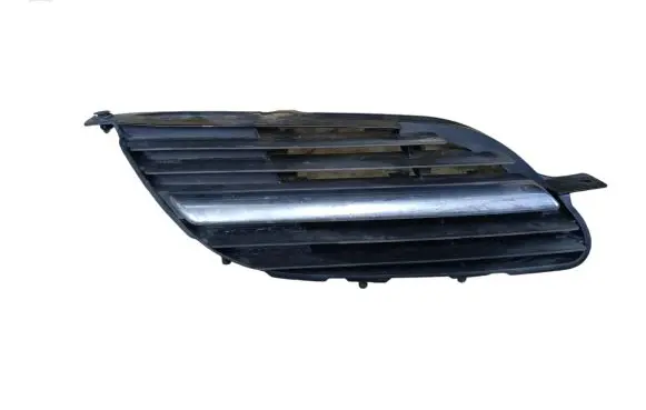 Nissan Almera Tino Front bumper lower grill 62320BU00