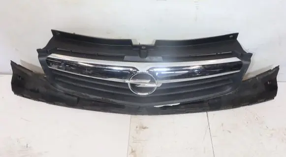 Opel Vivaro Front grill