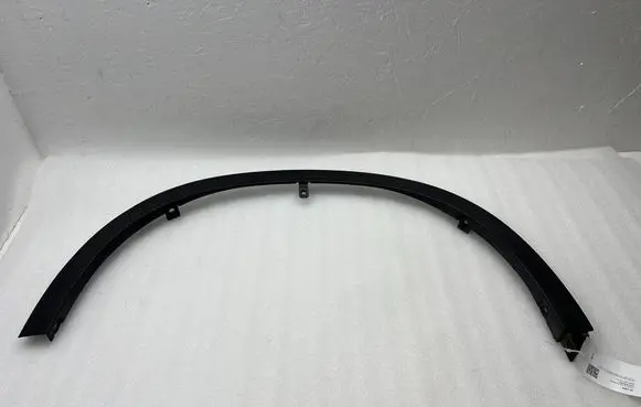 Suzuki Vitara (LY) Front arch trim 7722154P0