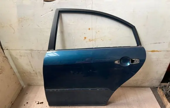 Mazda 6 Rear door