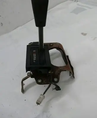 Opel Monterey Gear shifter/selector