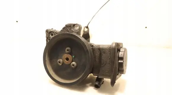 BMW 5 E60 E61 Power steering pump 7693974101