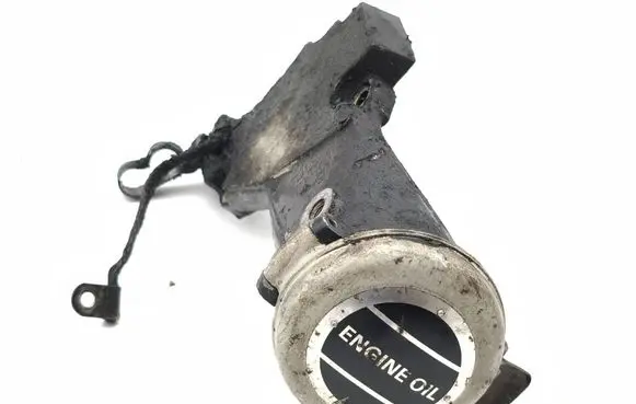 Rolls-Royce Silver Spirit Oil fill pipe