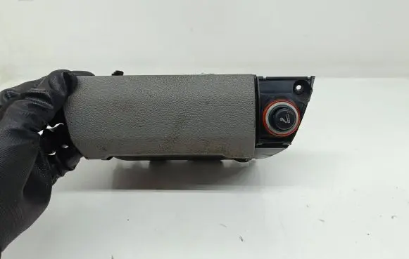 Volkswagen Touran I Car ashtray 1T1857961