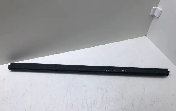 Mazda CX-5 II Front door windshield rail 