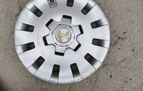 BMW 3 E46 R15 wheel hub/cap/trim 36131094780
