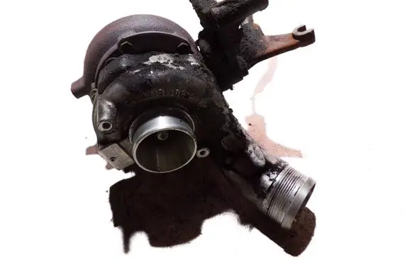 Audi A6 S6 C6 4F Turbo 059145715E
