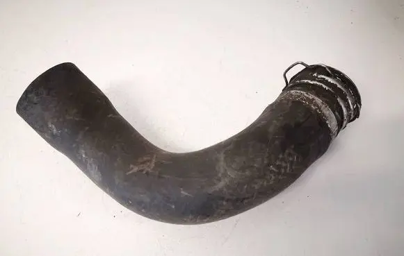 Toyota Avensis T220 Intercooler hose/pipe 