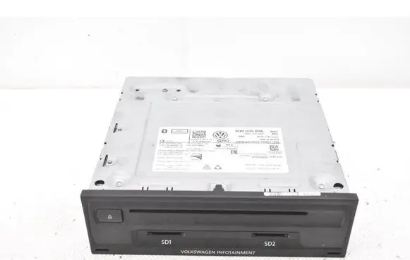 Volkswagen PASSAT CC Radio/CD/DVD/GPS head unit 3Q0035846