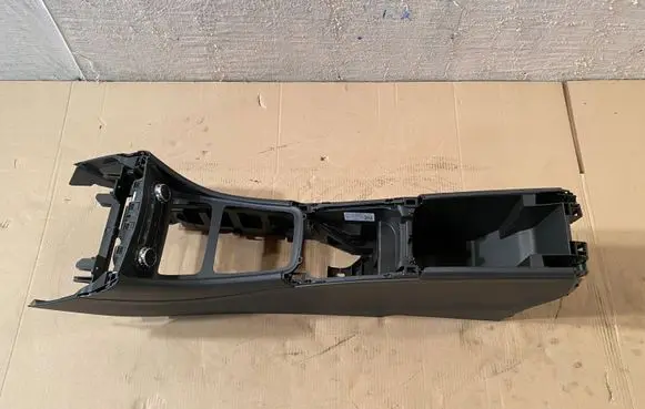 Mercedes-Benz A W176 Center console