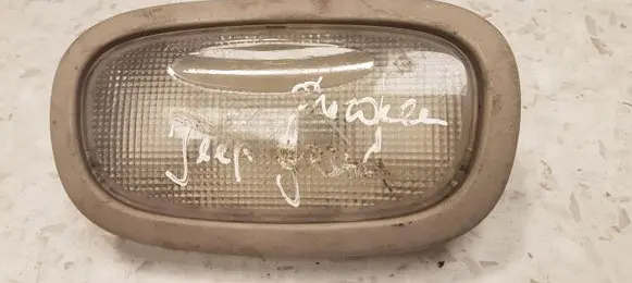 Jeep Grand Cherokee (WJ) Rear seat light