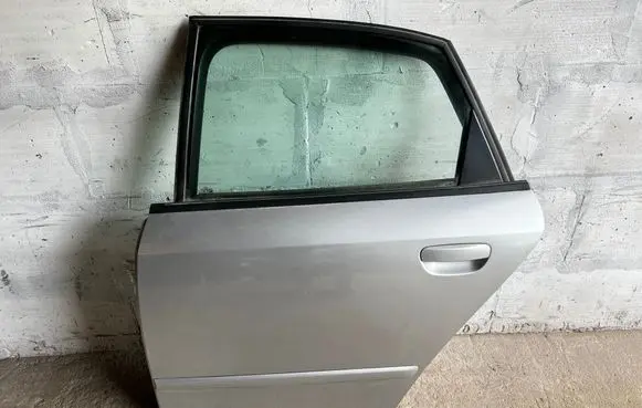 Audi A4 S4 B6 8E 8H Rear door