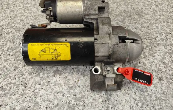 BMW X3 F25 Starter motor 7801203 0001115069