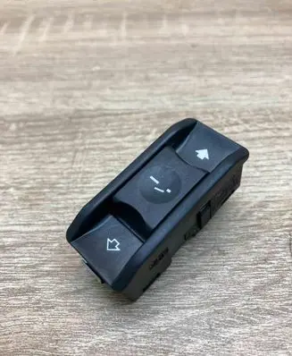 BMW 5 E60 E61 Sunroof switch 6907288