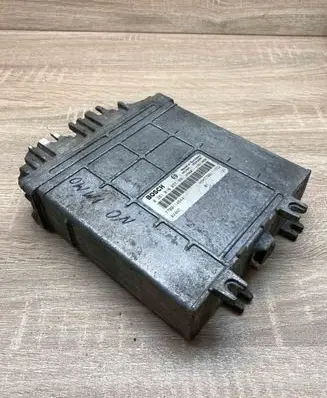 Renault Scenic I Engine control unit/module ECU HOM7700111552 0281010077 7700114644USED