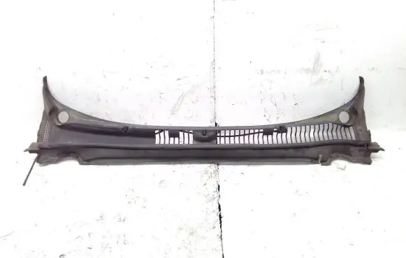 Ford Fusion II Wiper trim DS73F02216AF