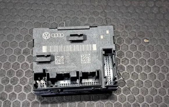 Audi A5 8T 8F Door control unit/module 8K0959792