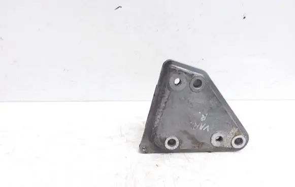Opel Astra H Engine mounting bracket