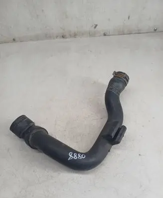 Volkswagen PASSAT B5.5 Engine coolant pipe/hose 8D0121101AD