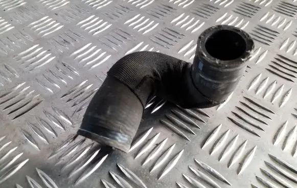 Audi A6 C7 Engine coolant pipe/hose