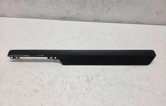 Volkswagen Tiguan Panel trim 5NB858418