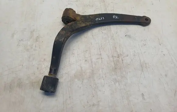 Peugeot 607 Front lower control arm/wishbone 