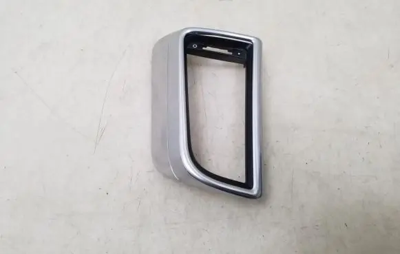 Porsche Panamera (970) (B) pillar trim (bottom)