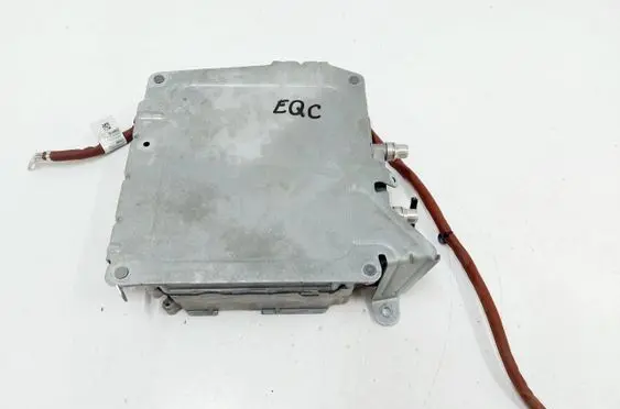 Mercedes-Benz EQC Voltage converter/converter module A0009009935