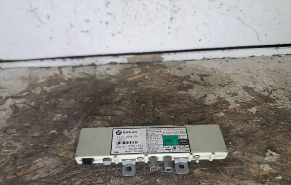 BMW 3 E46 Antenna control unit 65258368209 8368209