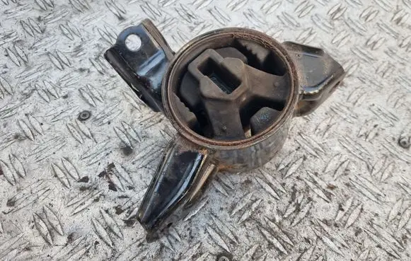 KIA Sportage Engine mount bracket 218422Y000