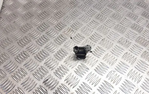 Toyota Corolla Verso E121 Vacuum valve 