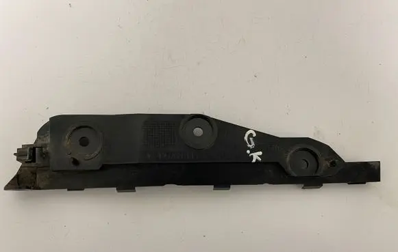 Mitsubishi Colt Rear bumper mounting bracket MN105763