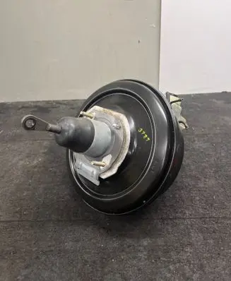 BMW 5 E39 Brake booster 1165057 LSC145T 3433