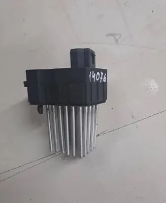 BMW 5 E39 Heater blower motor/fan resistor