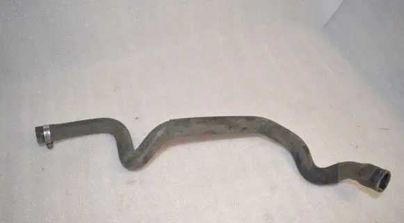 Mercedes-Benz C W202 Engine coolant pipe/hose 2025000075