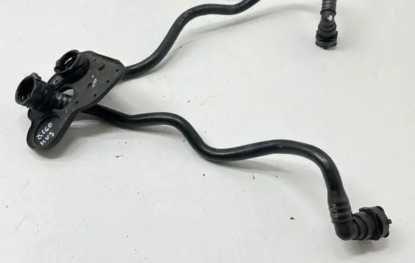 Volvo XC60 Engine coolant pipe/hose 31493034 31493032