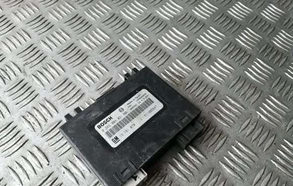 Opel Zafira B Parking PDC control unit/module 13181070 0263004031 511995847