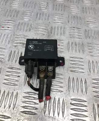 BMW X6 E71 Coolant fan relay 7661503 V23132A2001X26