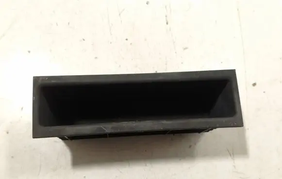 Mercedes-Benz E W211 Dashboard storage box/compartment A2116830091
