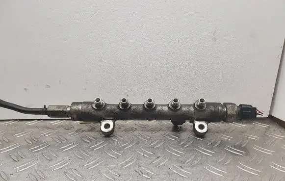 Mazda 6 Fuel main line pipe A0060