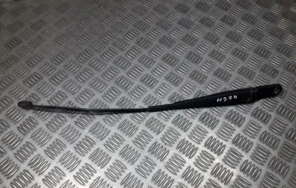 Peugeot 406 Front wiper blade arm