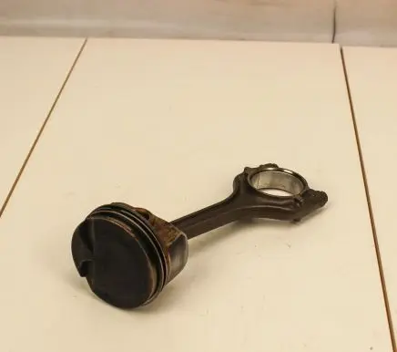 Volkswagen Polo V 6R Piston 04EBC