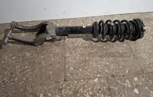 Volvo XC90 Front shock absorber/damper 31451830