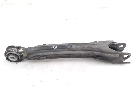 Rear control arm