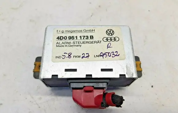 Audi A4 S4 B5 8D Alarm control unit/module 4D0951173B