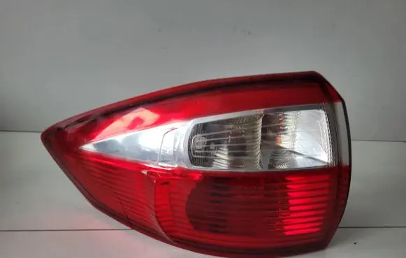 Ford C-MAX II Rear/tail lights AM5113405