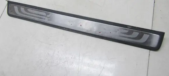 Honda CR-V Front sill trim cover 84202SWAA0M