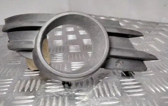 Opel Meriva A Front bumper lower grill 13193539